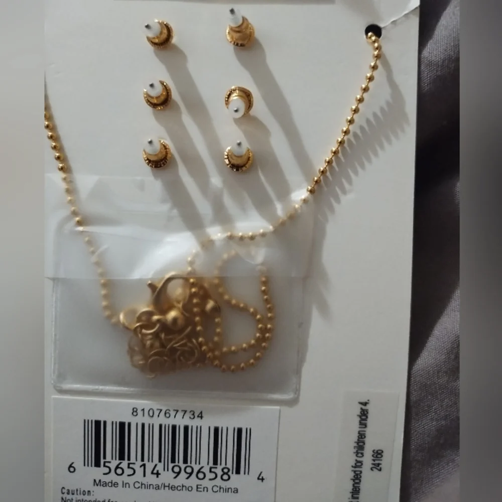 KAWAII Glitter Candy Gummy Bear 3 prs of earrings & necklace set Nwt - Picture 4 of 4